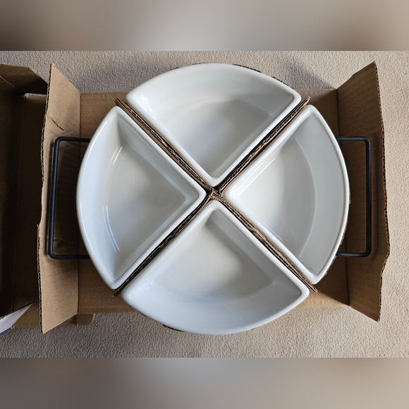 Gibson Gracious Dining Stoneware 4-Section Tray Set White‎ Metal Rack NIB - Picture 5 of 7